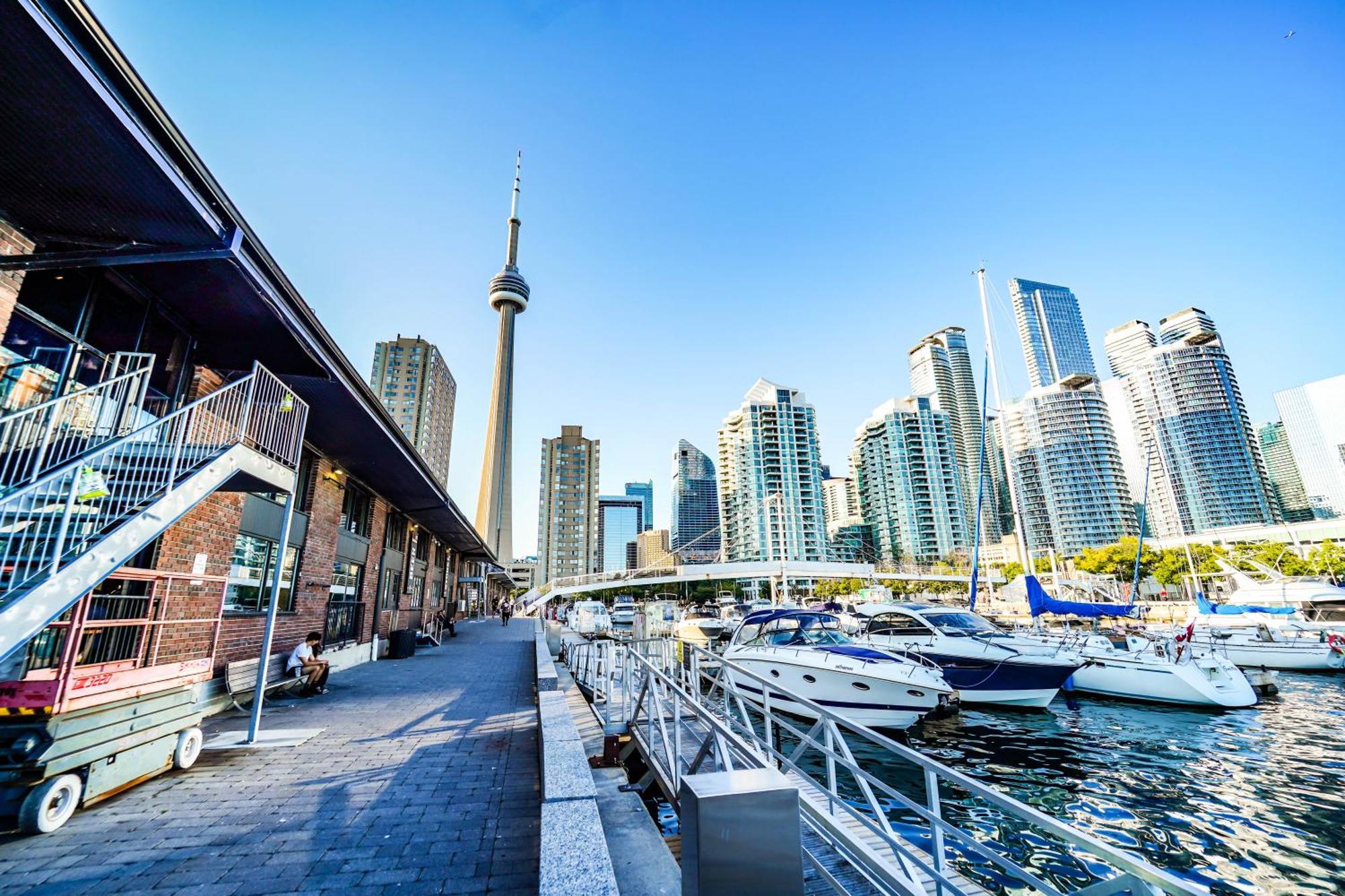Chol Furnished Suites Heart Of Downtown Toronto, 2 Beds, Free Parking, Cn Tower View Extérieur photo