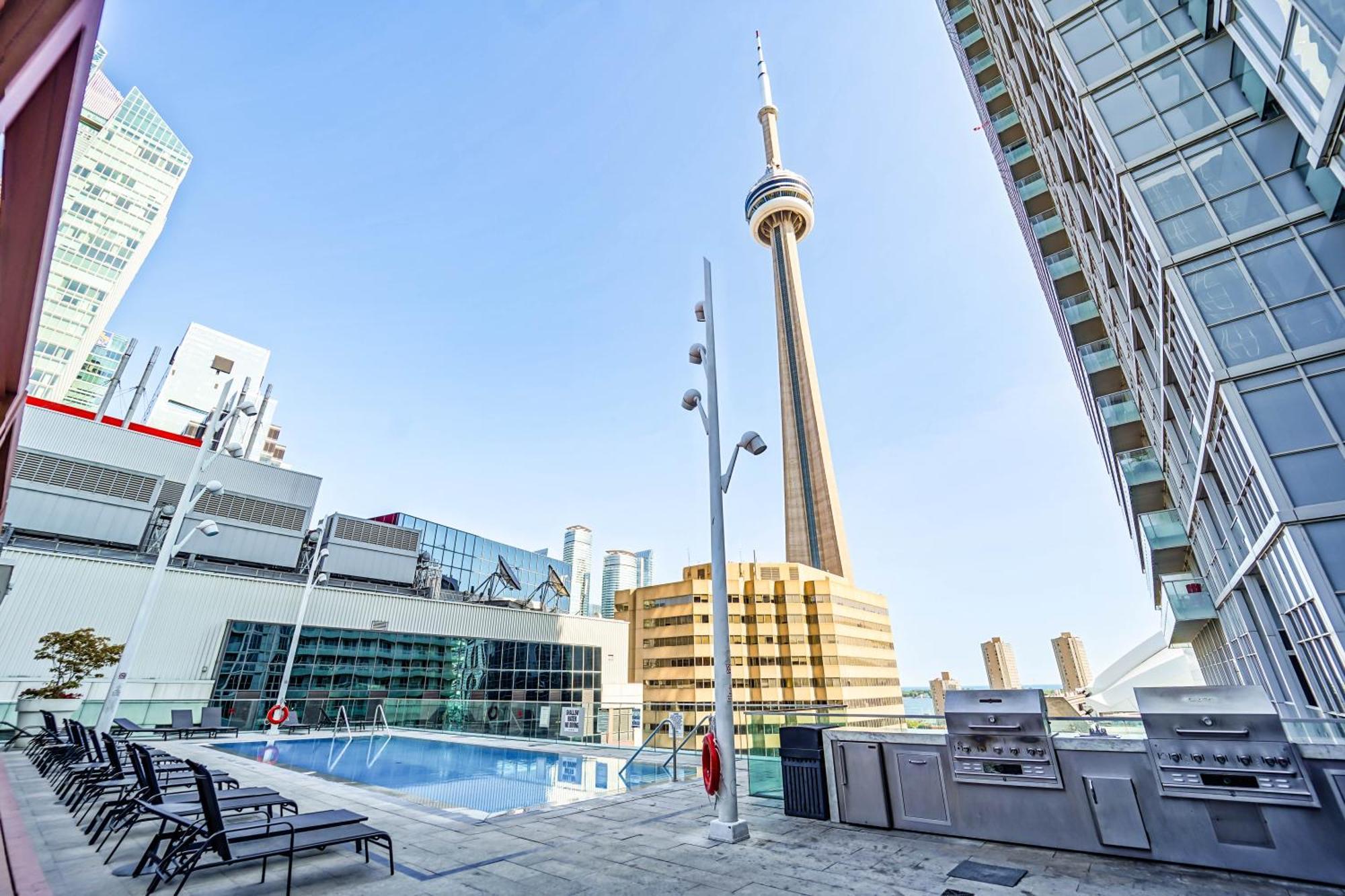 Chol Furnished Suites Heart Of Downtown Toronto, 2 Beds, Free Parking, Cn Tower View Extérieur photo