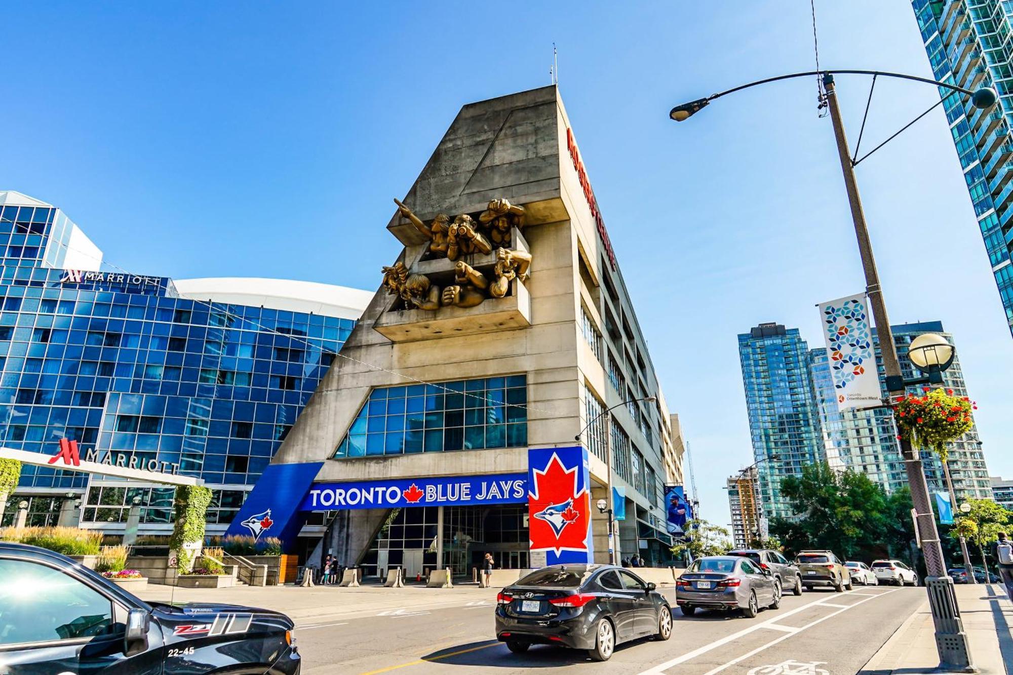 Chol Furnished Suites Heart Of Downtown Toronto, 2 Beds, Free Parking, Cn Tower View Extérieur photo