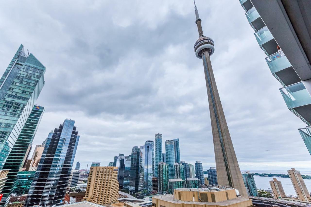 Chol Furnished Suites Heart Of Downtown Toronto, 2 Beds, Free Parking, Cn Tower View Extérieur photo